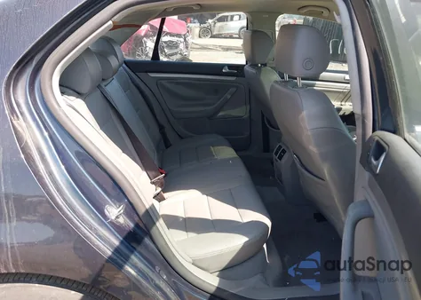 2006 Volkswagen Jetta 2.5 из США, поврежденный, VIN 3VWSF71K96M804610